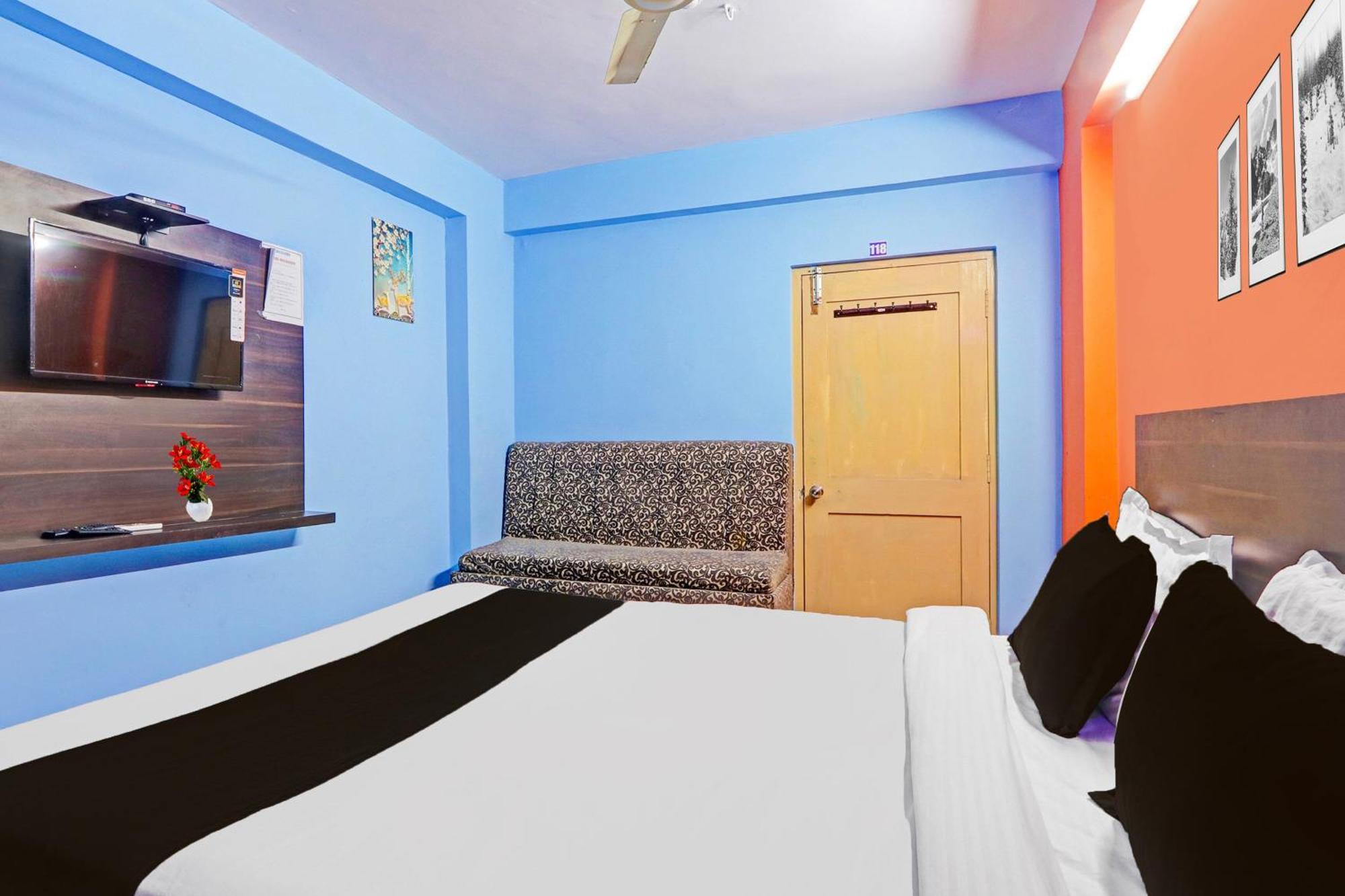 Super Hotel O Karimnagar Exterior foto
