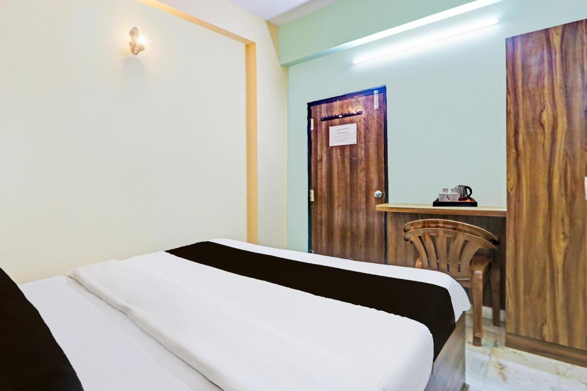 Super Hotel O Karimnagar Exterior foto